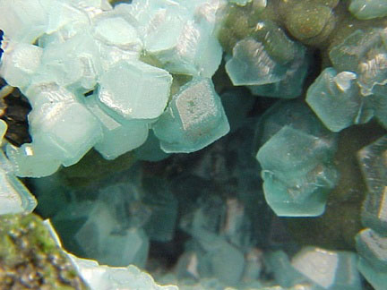 Smithsontie and Mottramite from Tsumeb, Namibia